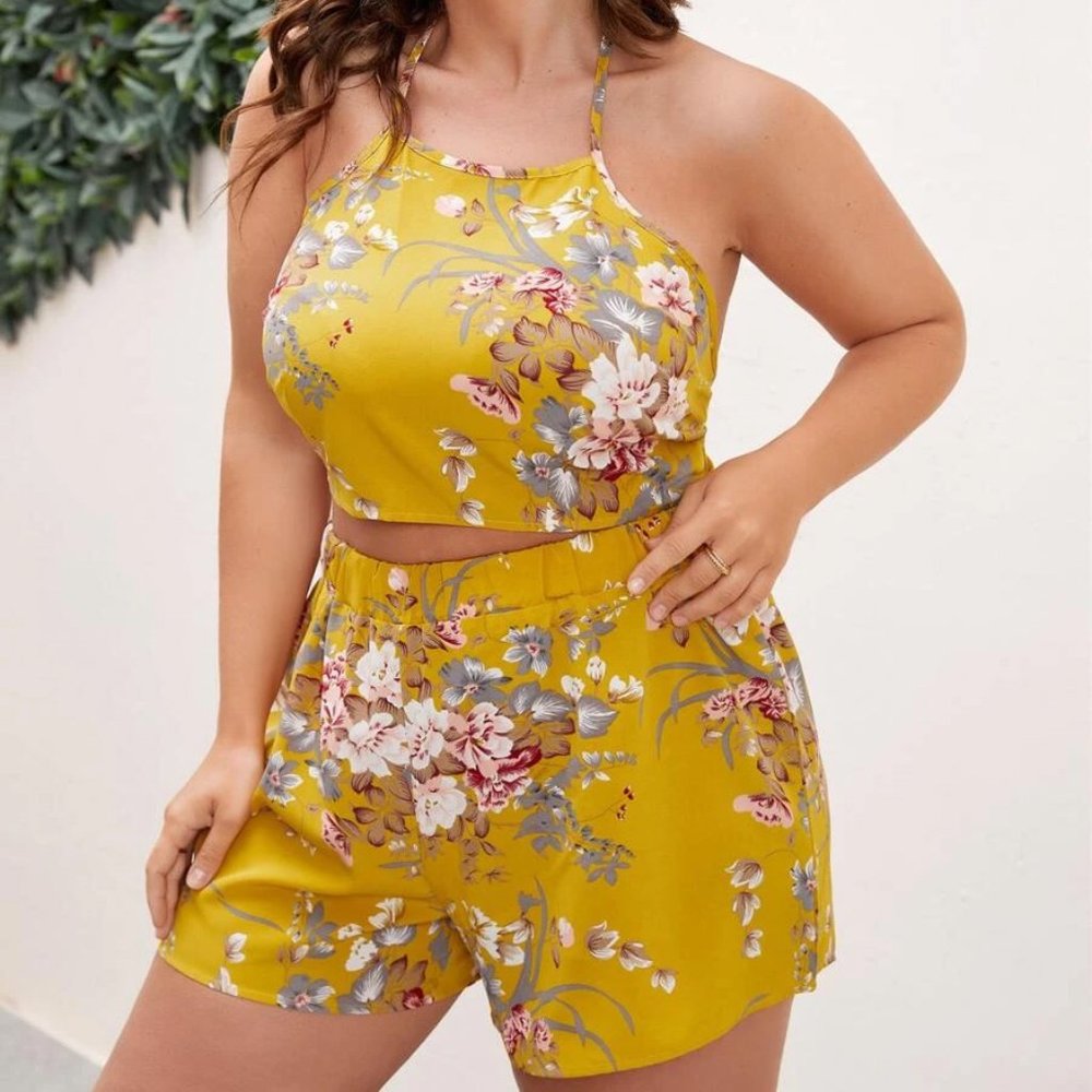 NEW Shein 4X Plus Size Floral Print Mustard Yellow Backless Halter Top & Shorts